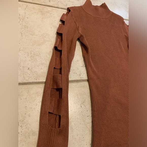 Eclipse Ribbed Cut-Out Sleeve Mock Neck Sweater - Rust/Terracotta - S - Picture 7 of 9